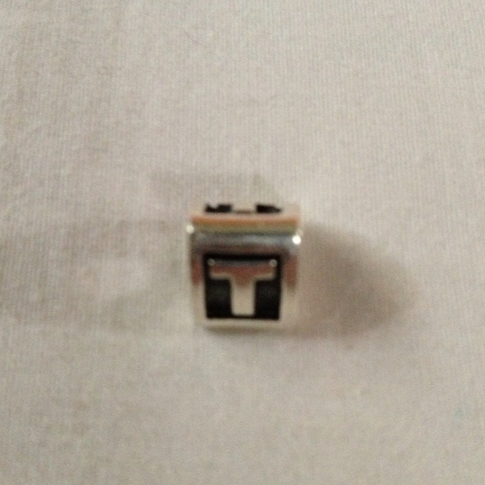 Pandora T Initial Charm